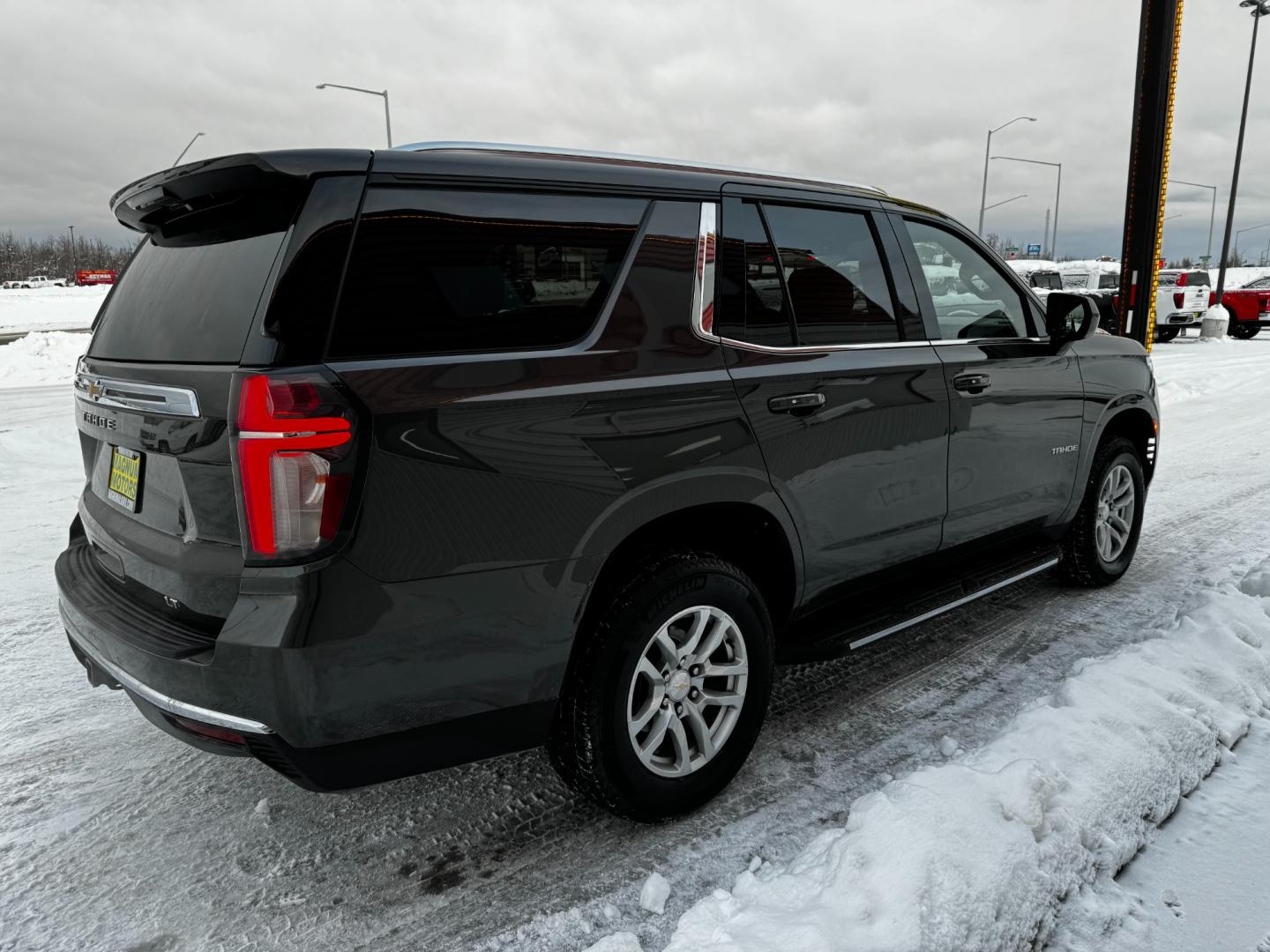 2021 Gray /Black Chevrolet Tahoe LT (1GNSKNKD0MR) with an 5.3L V8 Gasoline engine, located at 1960 Industrial Drive, Wasilla, 99654, (907) 274-2277, 61.573475, -149.400146 - Photo#3